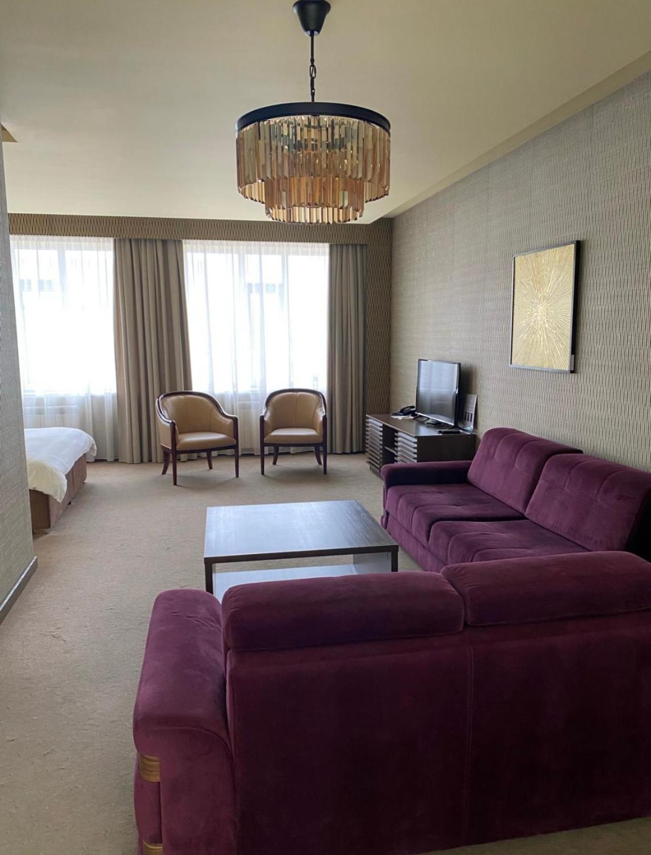 Barhat Hotel & Spa Taraz Eksteriør billede