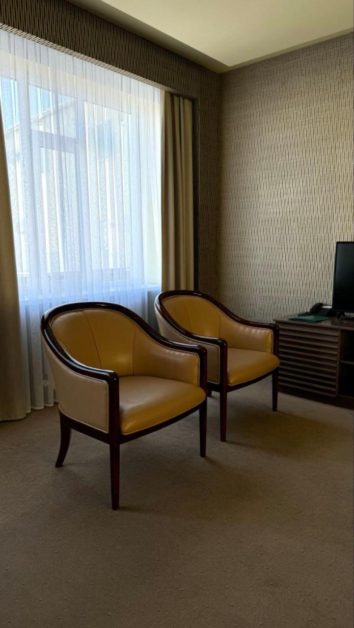 Barhat Hotel & Spa Taraz Eksteriør billede
